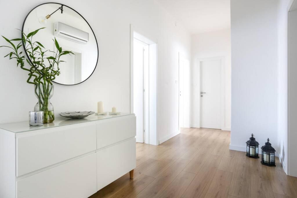 Tommy'S Flat Apartment Mestre Bagian luar foto